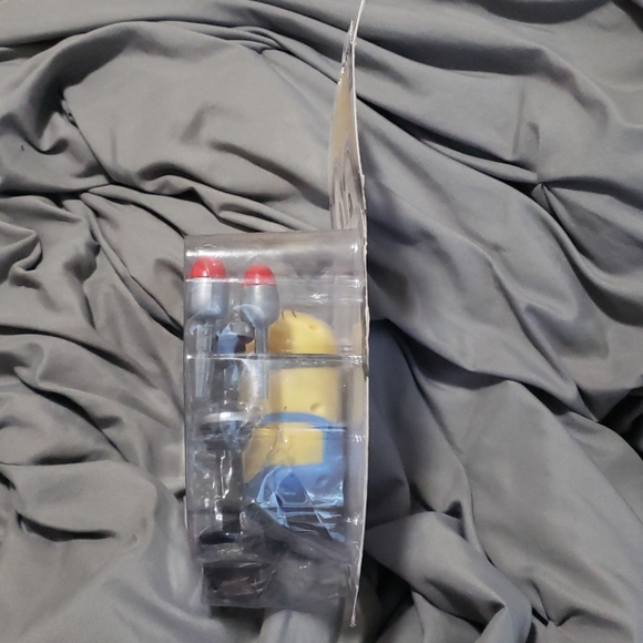 Despicable me 2 figure - Picture 2 of 5